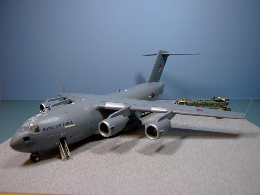 Globemaster III & Chinook HC.2 conversion