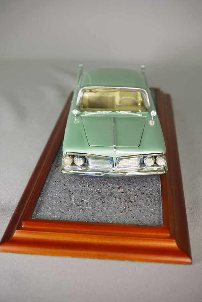 1:25 Imprial Le Baron 1962