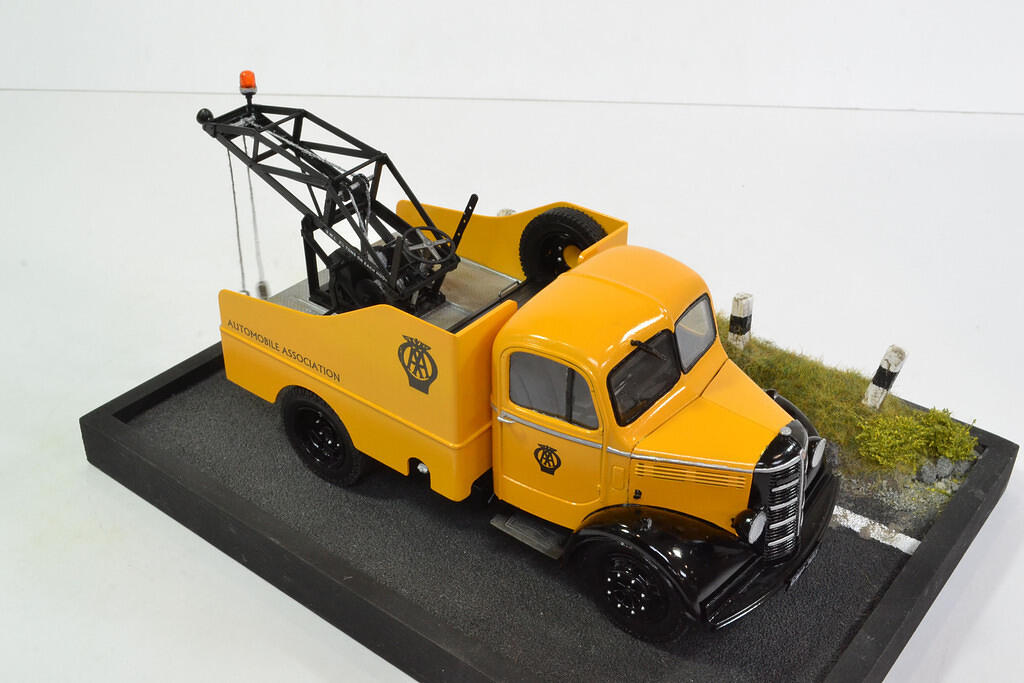 Bedford OSB Tow Truck