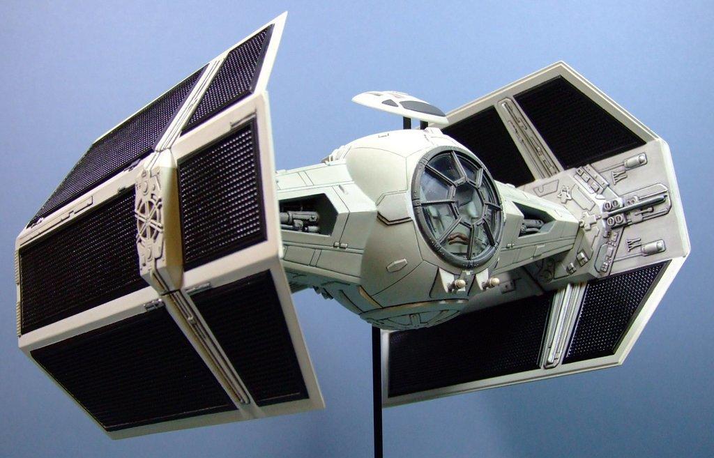 Darth Vader's TIE Advanced fighter (MPC/AMT)