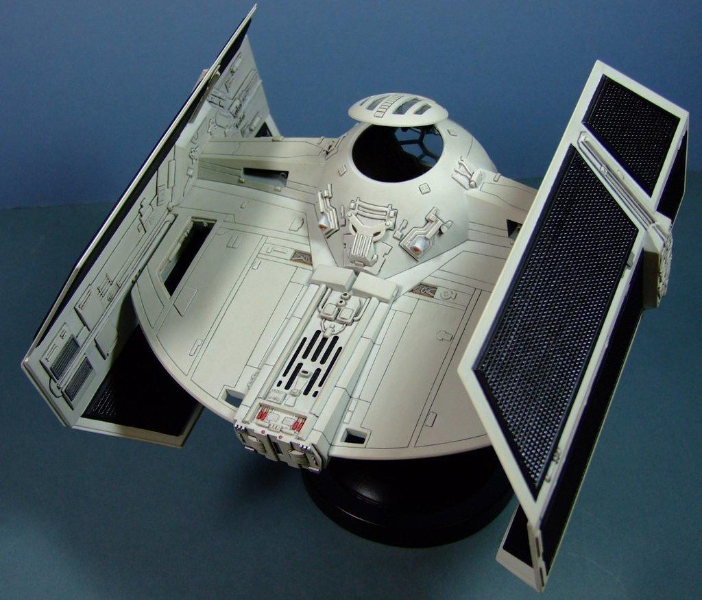 Darth Vader's TIE Advanced fighter (MPC/AMT)