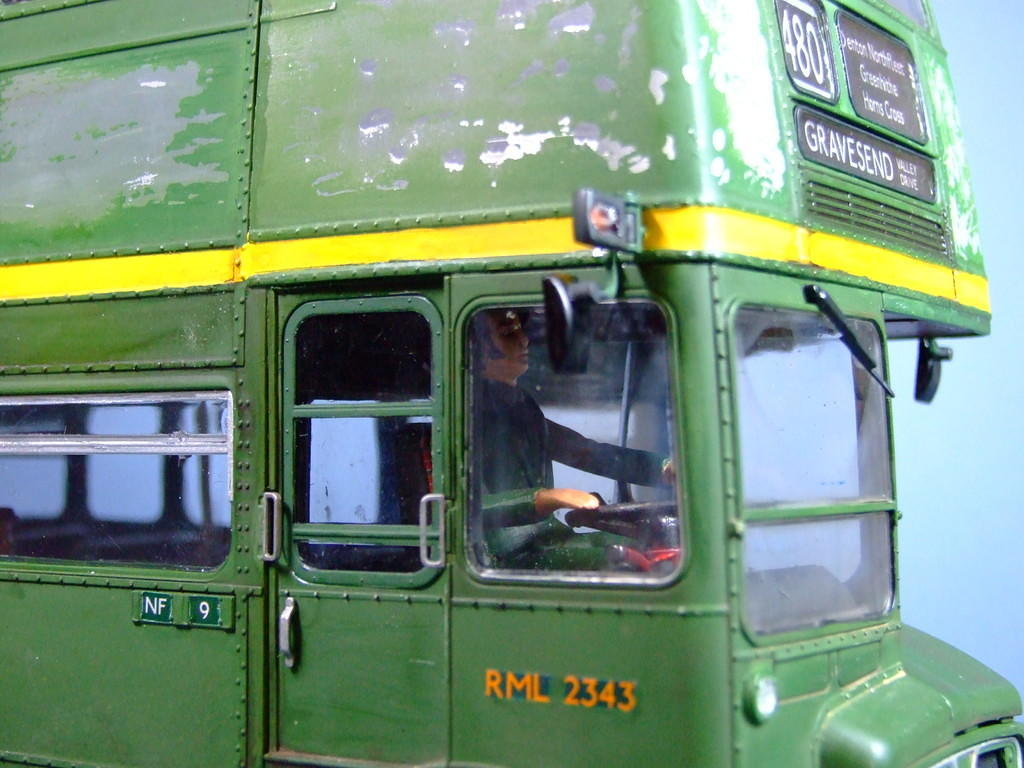 AEC Routemaster, London Country, 1:24