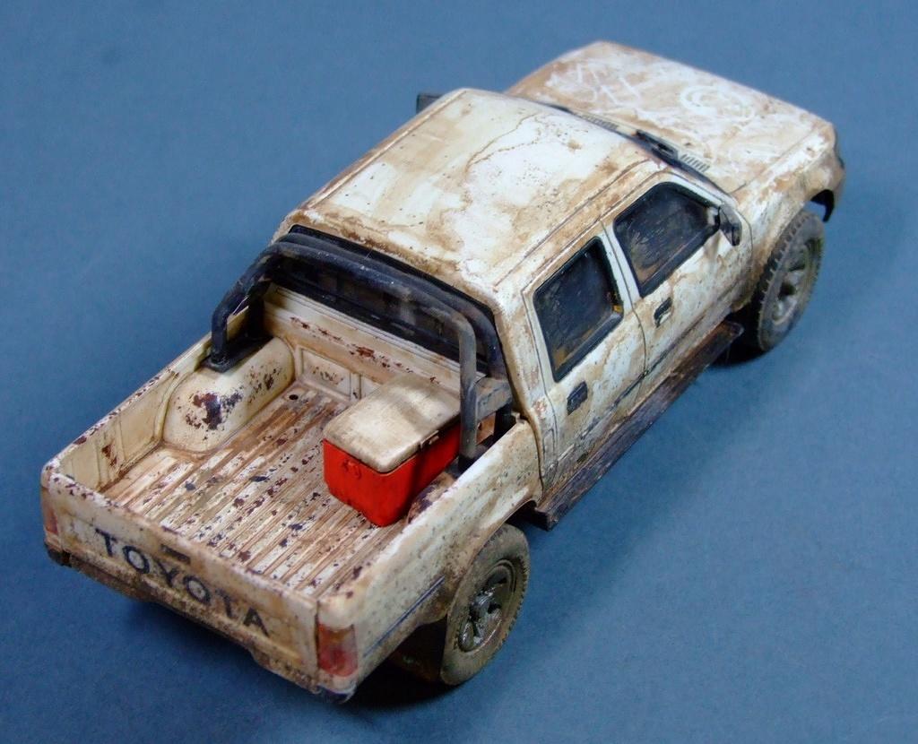 Toyota Hi-Lux, 1:35