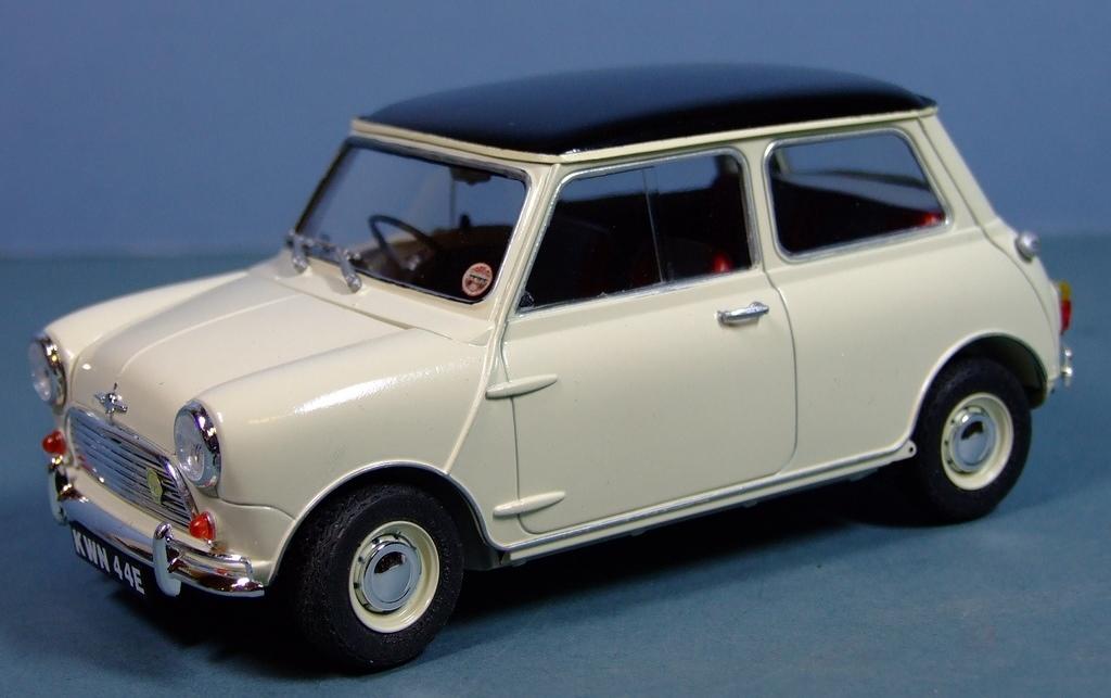 Mini, 1:24