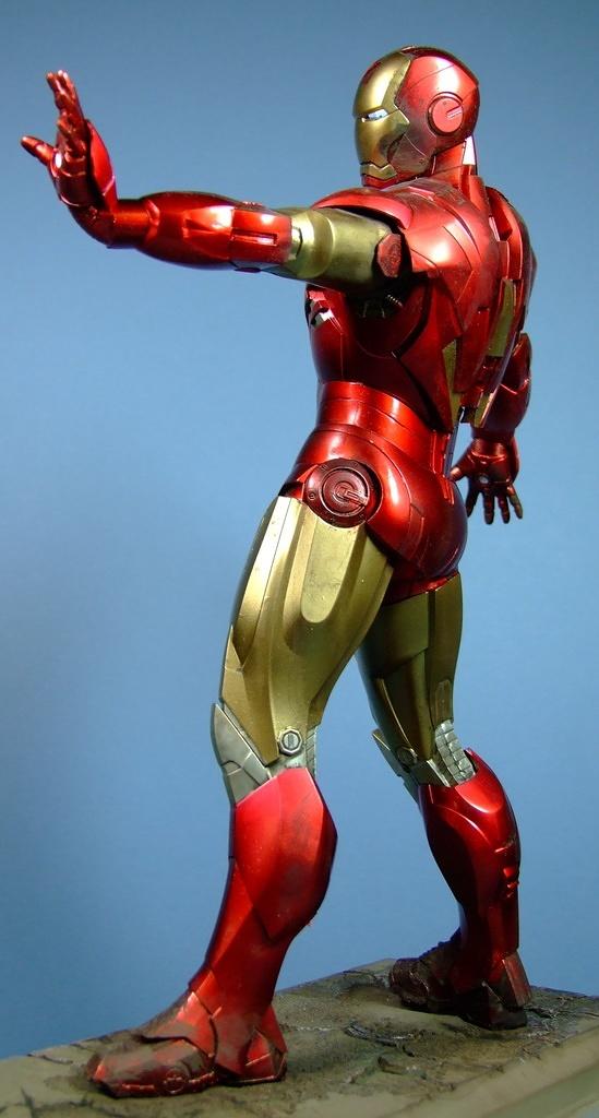 Iron Man Mk. VI, 1:8