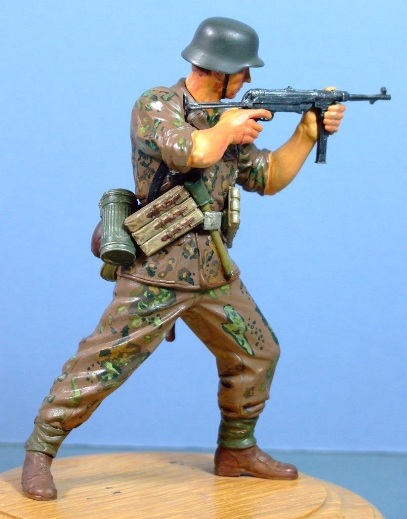 "Elite Infantry," 120mm