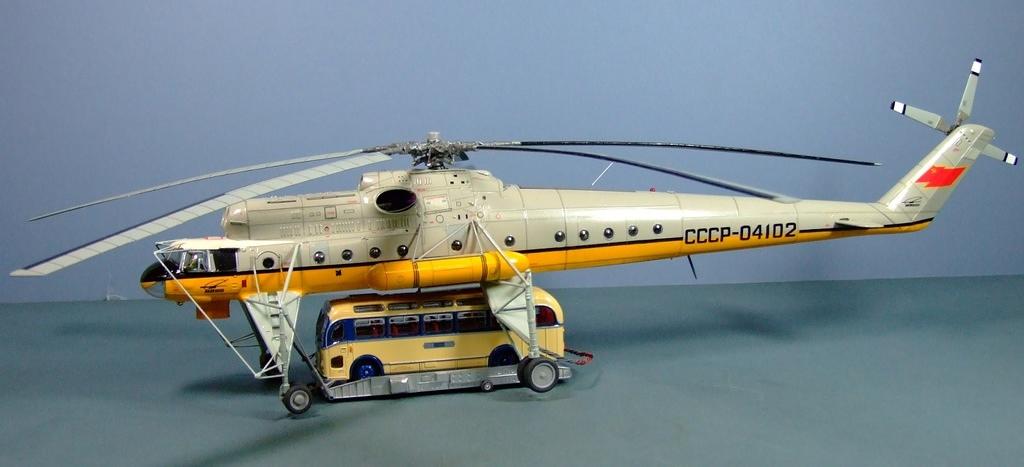 Mil-Mi 10, 1:72