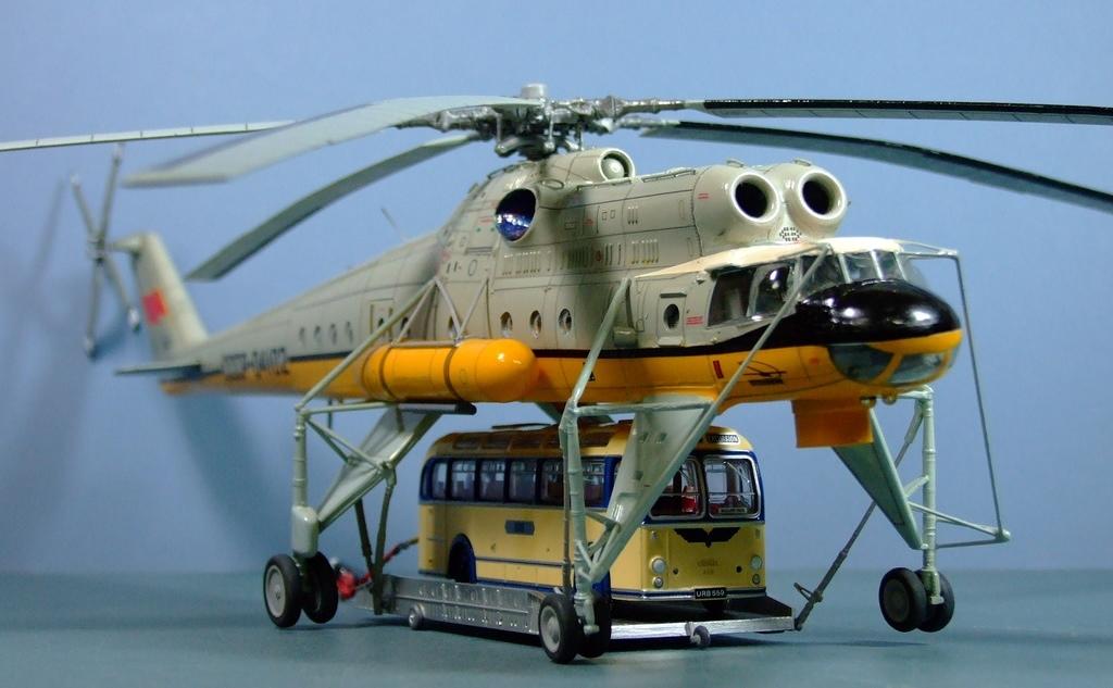 Mil-Mi 10, 1:72