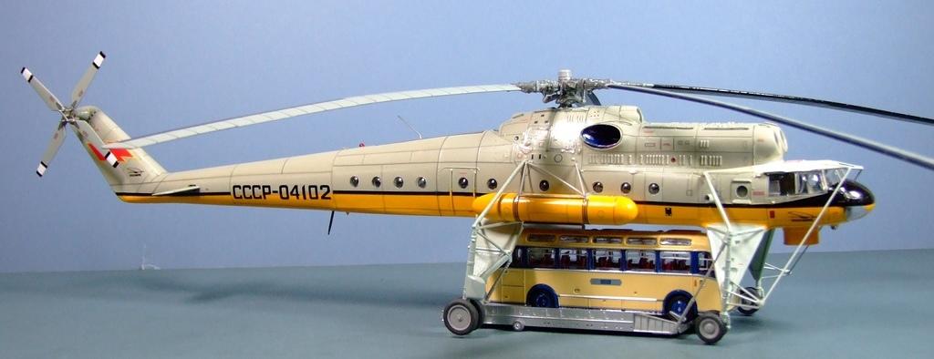 Mil-Mi 10, 1:72