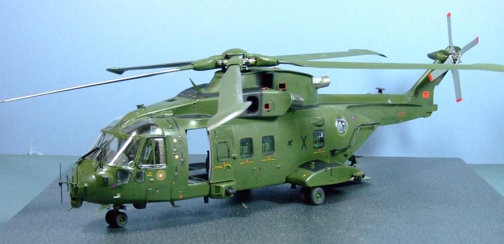 AgustaWestland Merlin HC2, 1:48