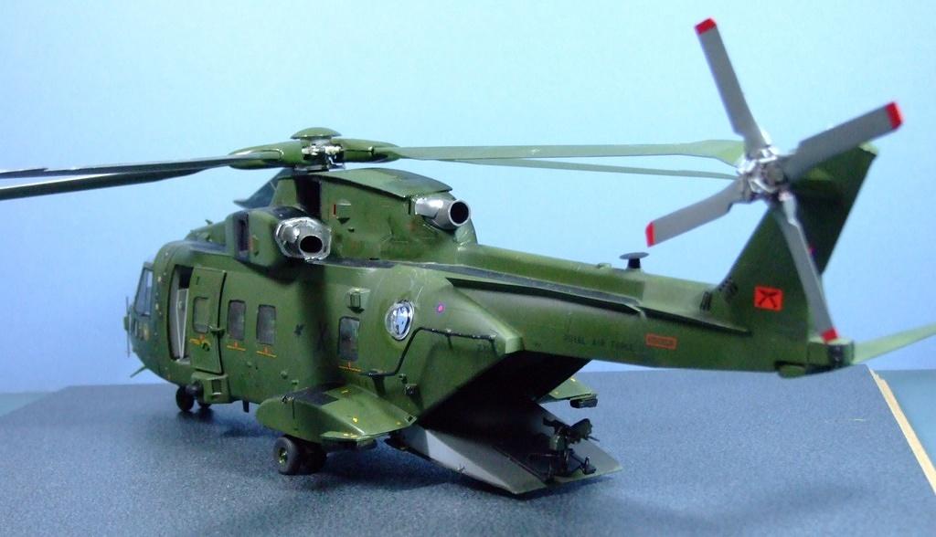 AgustaWestland Merlin HC2, 1:48