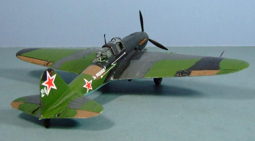 Ilyushin IL-2 Stormovik, Russian Air Force, 1:72