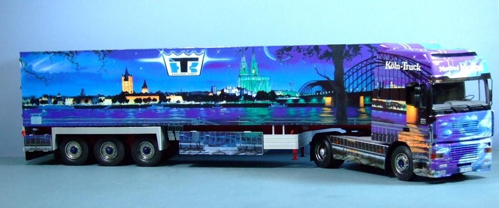 DAF 95XF and Trailer, 1:24